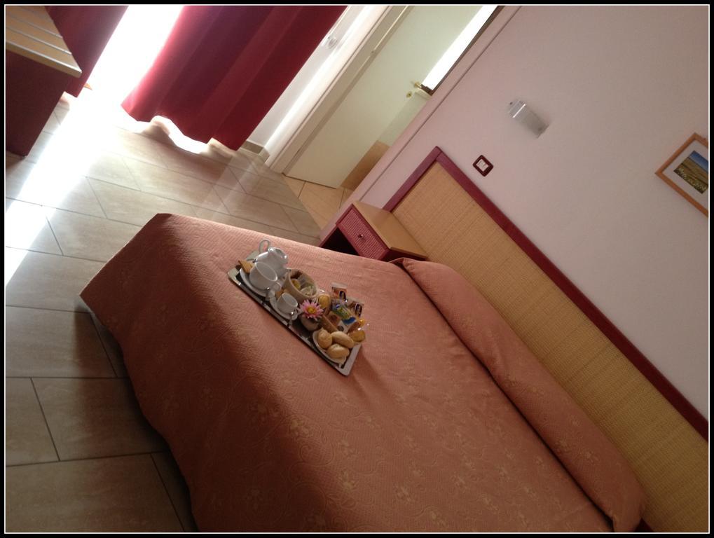 Hotel Mistral Marina di Campo Εξωτερικό φωτογραφία