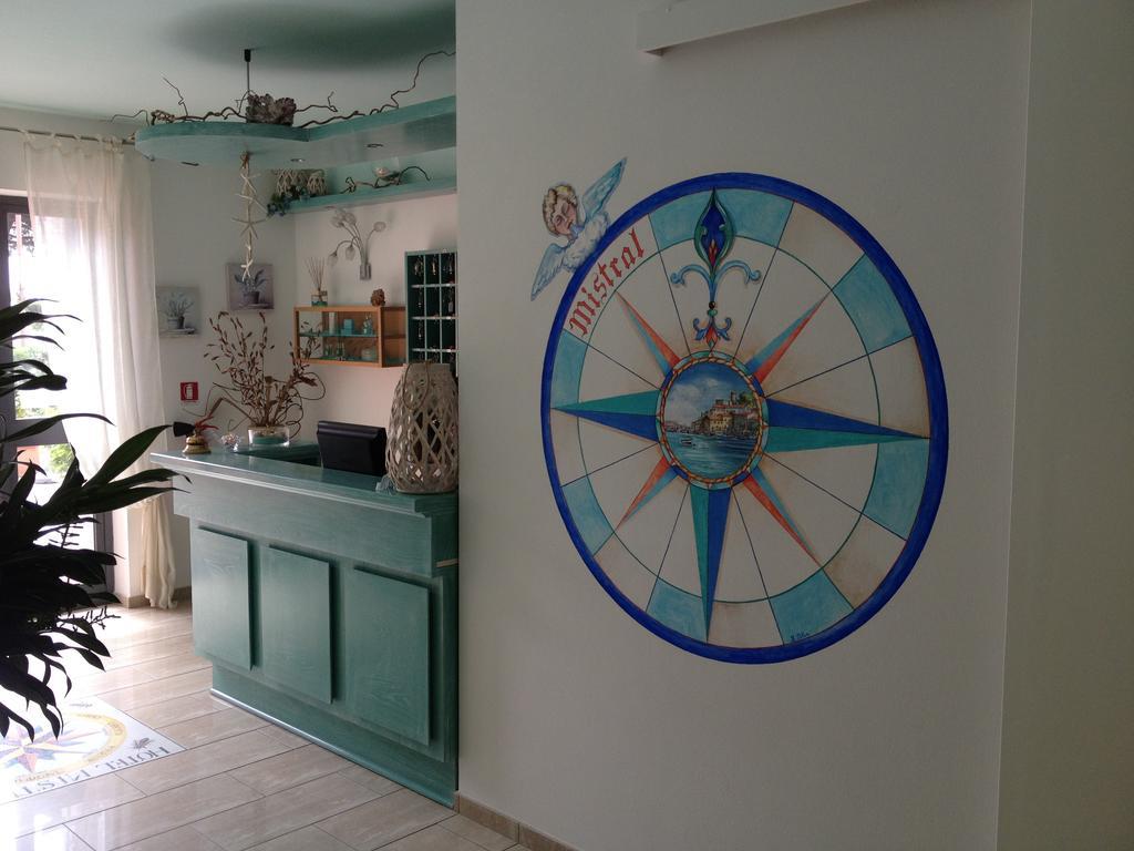 Hotel Mistral Marina di Campo Εξωτερικό φωτογραφία