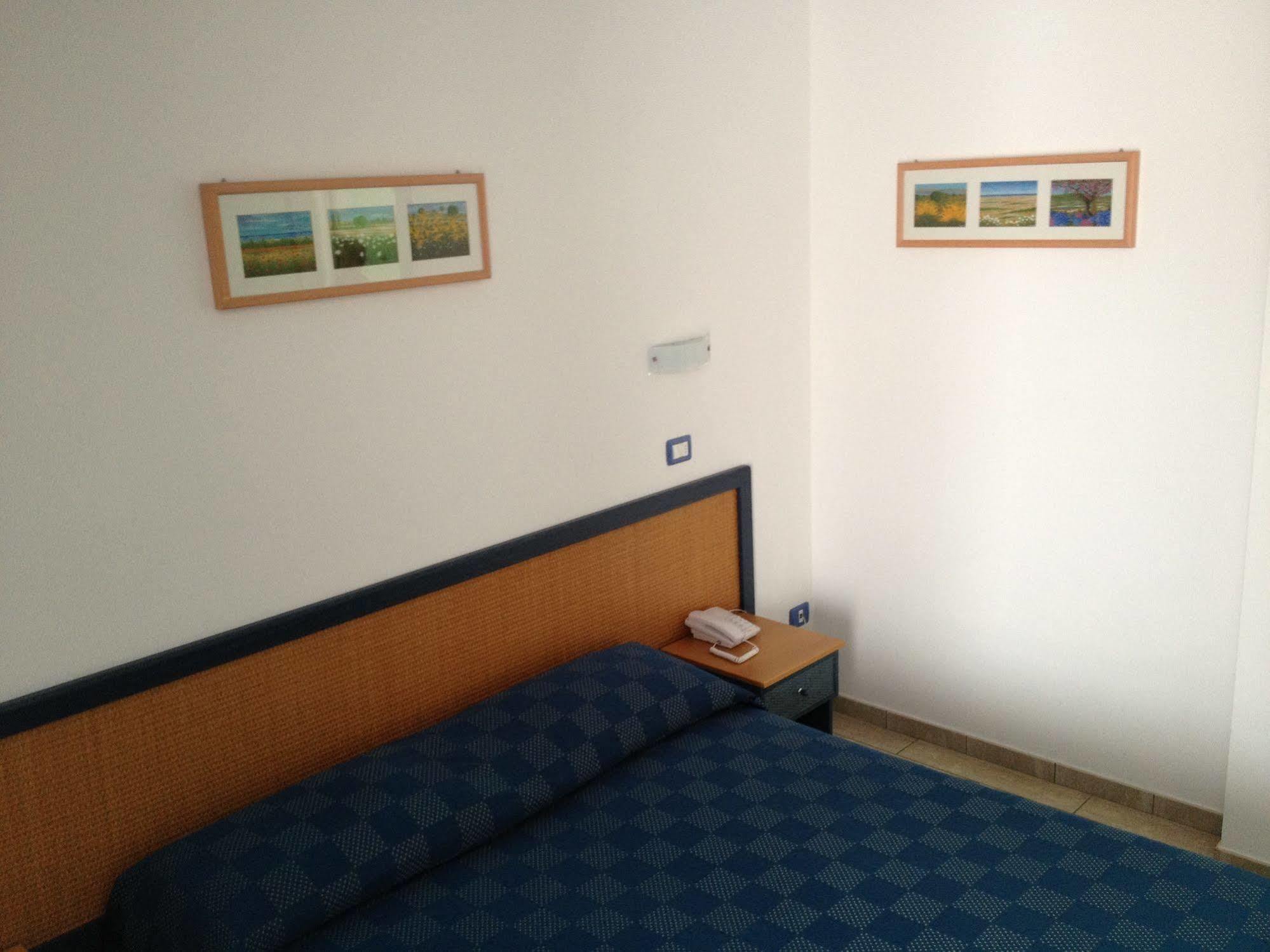 Hotel Mistral Marina di Campo Εξωτερικό φωτογραφία