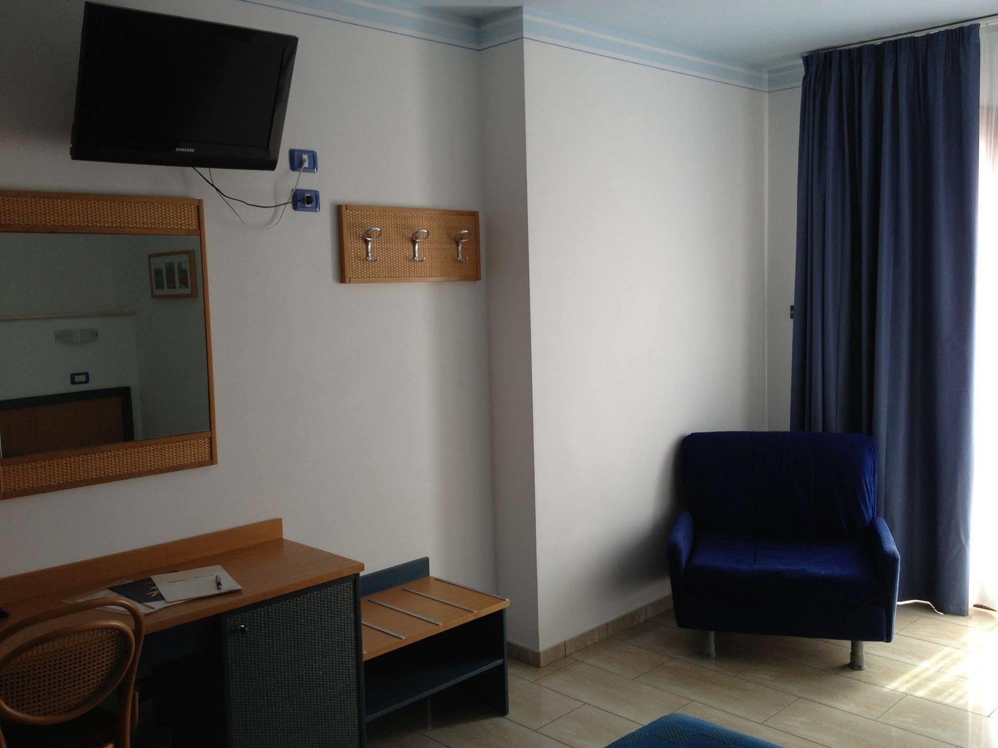 Hotel Mistral Marina di Campo Εξωτερικό φωτογραφία