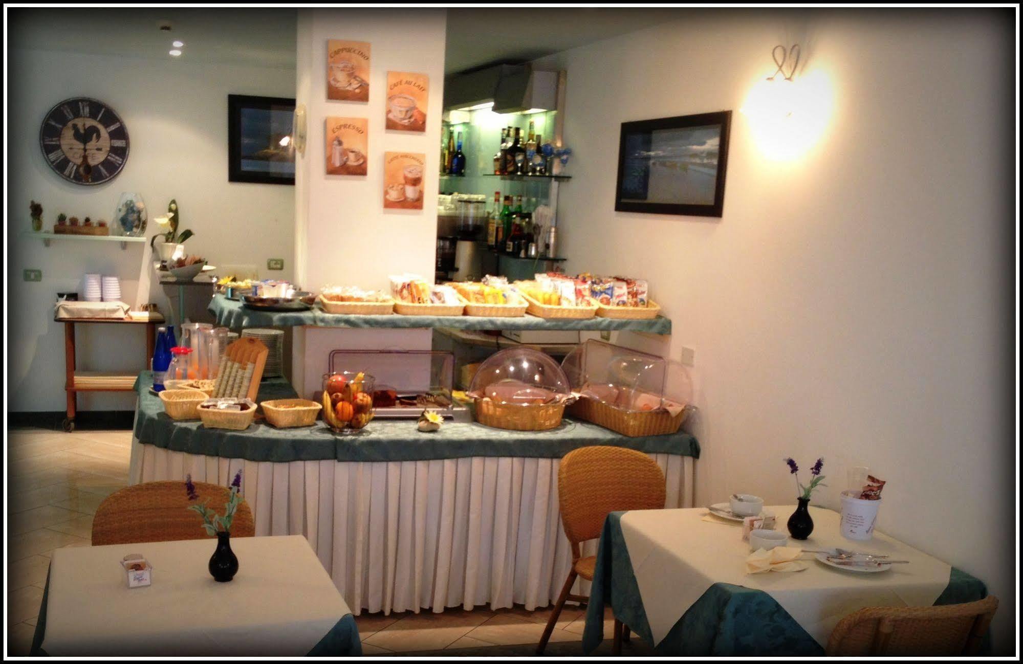 Hotel Mistral Marina di Campo Εξωτερικό φωτογραφία